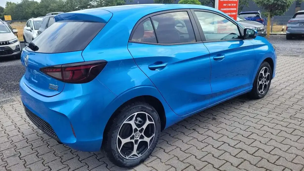 Neu MG MG3 Luxury 194 PS (142 kW) 2026 Como blau Kleinwagen