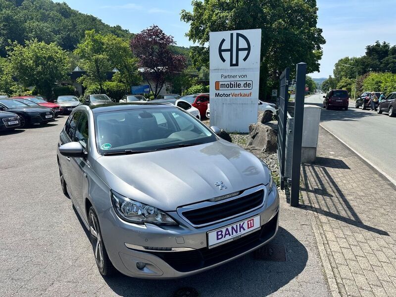 Grau Gebraucht 2016 Peugeot 308 Style Kombi | 8.495 € (Fairer Preis) - Bild 1/3