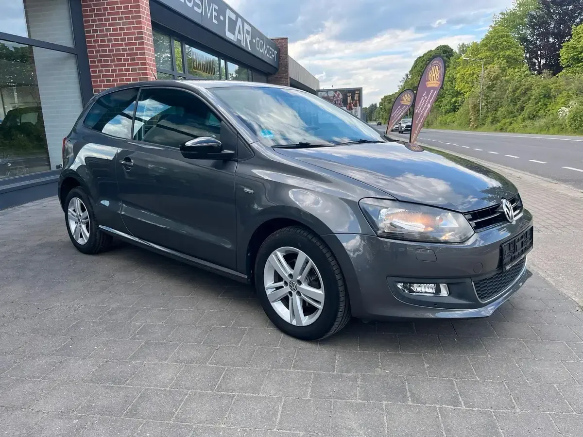Gebraucht VW Polo Match 90 PS (66 kW) 2013 Grau Kleinwagen