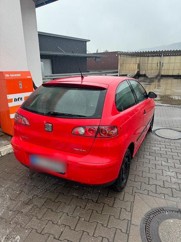 Gebraucht Seat Ibiza 64 PS (47 kW) 2003 Rot Kleinwagen