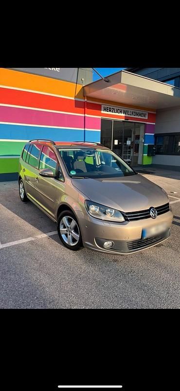 Gebraucht VW Touran 140 PS (102 kW) 2013 Andere farben Van / Kleinbus