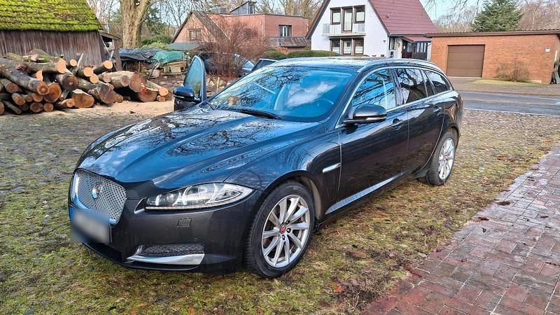 Second-hand Jaguar XF 200 CP (147 kW) 2014 Andere farben Break