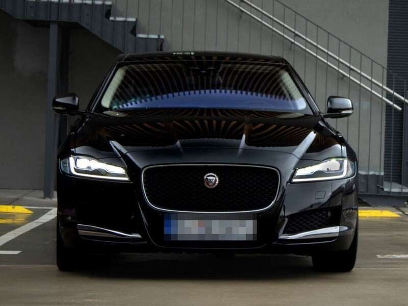 Schwarz Gebraucht 2016 Jaguar XF R-Sport Limousine | 18.500 € (Guter Preis) - Bild 1/4