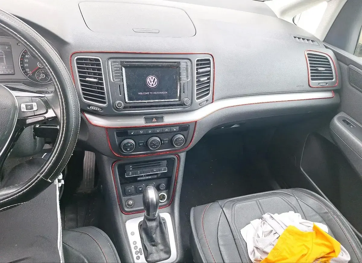 Gebraucht VW Sharan 150 PS (110 kW) 2019 Gelb Van / Kleinbus