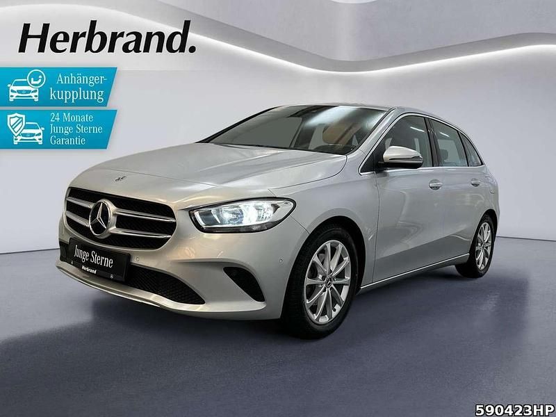Iridiumsilber metallic Gebraucht 2022 Mercedes B180 Progressive Van / Kleinbus | 28.980 € (Fairer Preis) - Bild 1/4