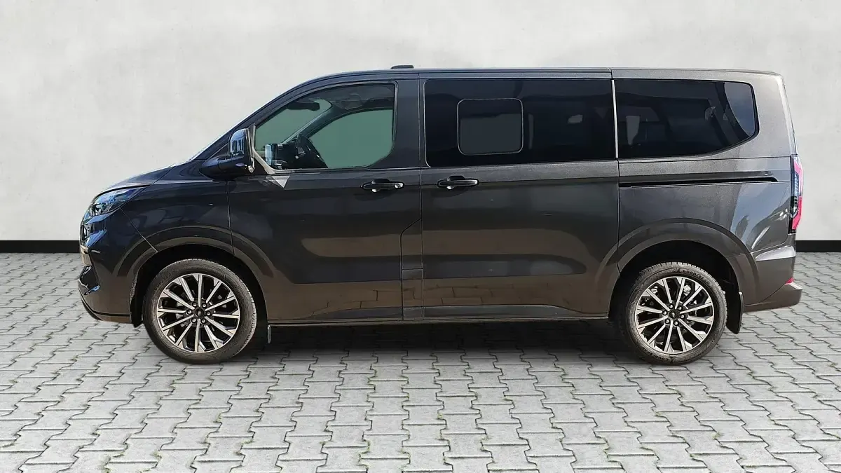 Ny Ford Tourneo Titanium X 170 HK (125 kW) 2026 Grå MPV