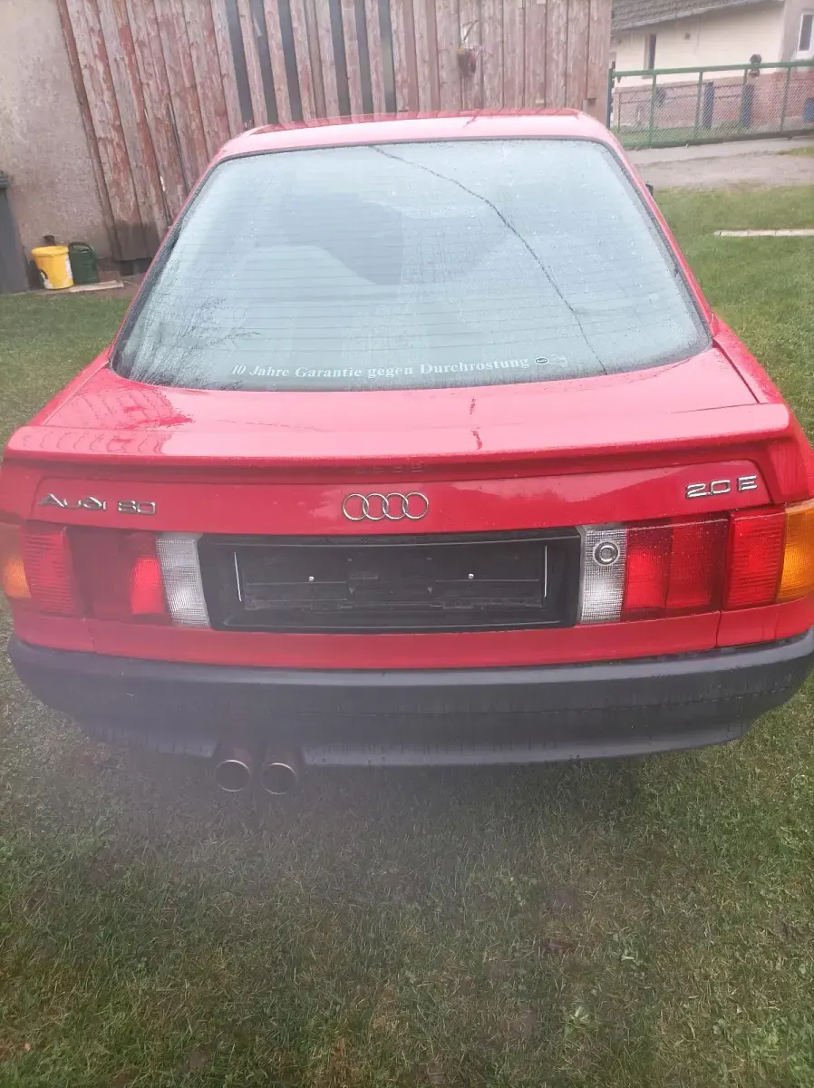 Gebraucht Audi 80 113 PS (83 kW) 1989 Rot Limousine
