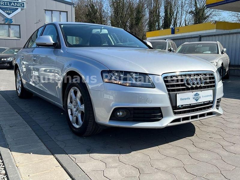 Gebraucht Audi A4 Attraction 120 PS (88 kW) 2009 Silber Limousine
