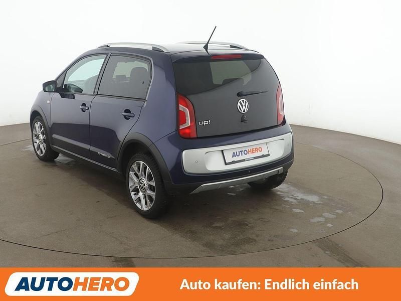 Second-hand VW cross up! 75 CP (55 kW) 2015 Albastru Hatchback