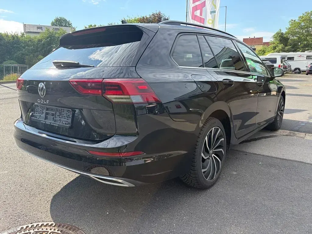 Gebraucht VW Golf VIII Style 150 PS (110 kW) 2022 Schwarz Kombi