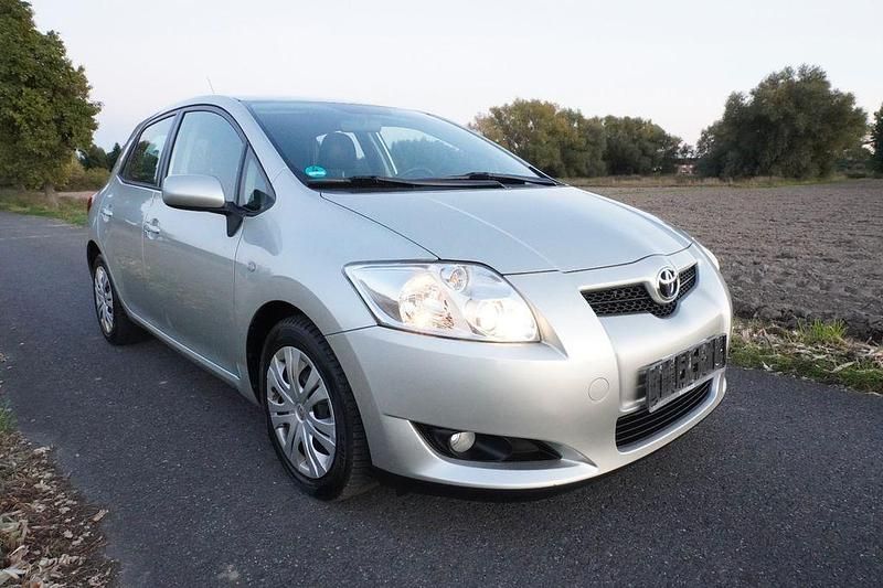 Gold Gebraucht 2008 Toyota Auris Limousine | 3.500 € (Guter Preis) - Bild 1/4