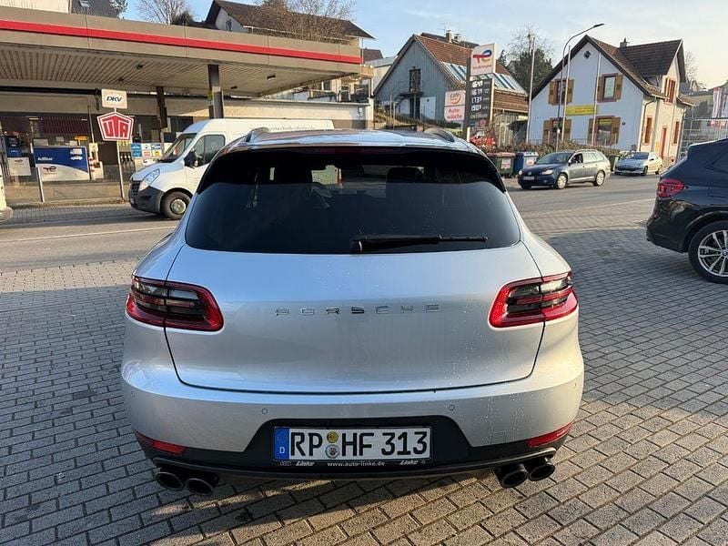 Gebraucht Porsche Macan S 258 PS (189 kW) 2016 Silber SUV
