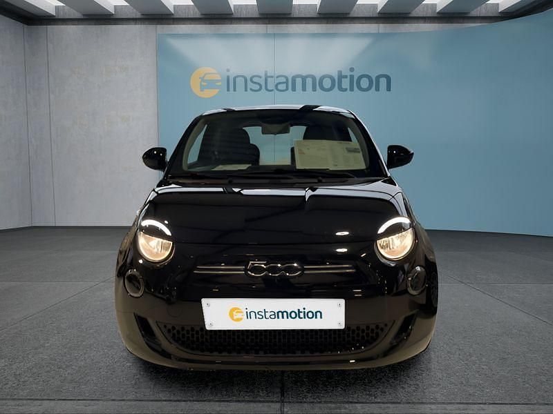 Gebraucht Fiat 500e Action 69 kW (95 PS) 2023 Schwarz Kleinwagen