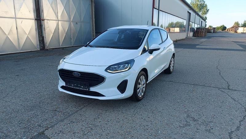 Weiß Gebraucht 2022 Ford Fiesta Cool & Connect Kleinwagen | 12.199 € (Guter Preis) - Bild 1/4