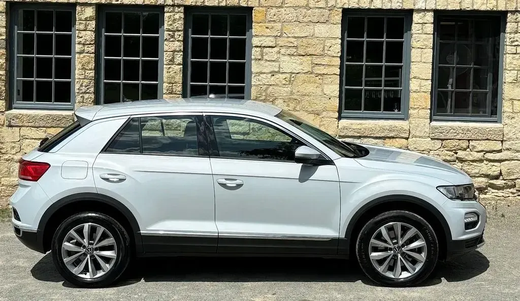 Second-hand VW T-Roc Style 150 CP (110 kW) 2021 Alb SUV