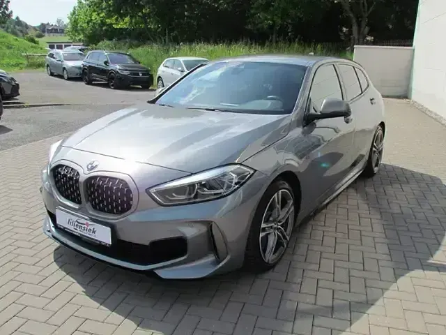 Gebraucht BMW M135 Comfort Edition 306 PS (225 kW) 2024 Grau Kleinwagen