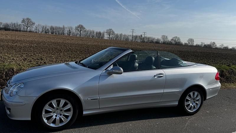 Gebraucht Mercedes CLK200 184 PS (135 kW) 2007 Silber Cabrio