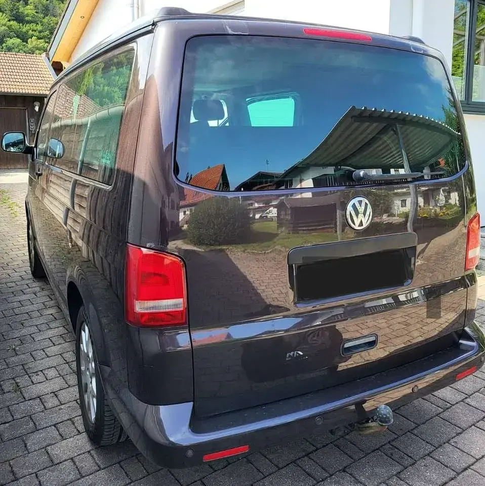 Gebraucht VW T5 Beach 179 PS (131 kW) 2011 Braun Van