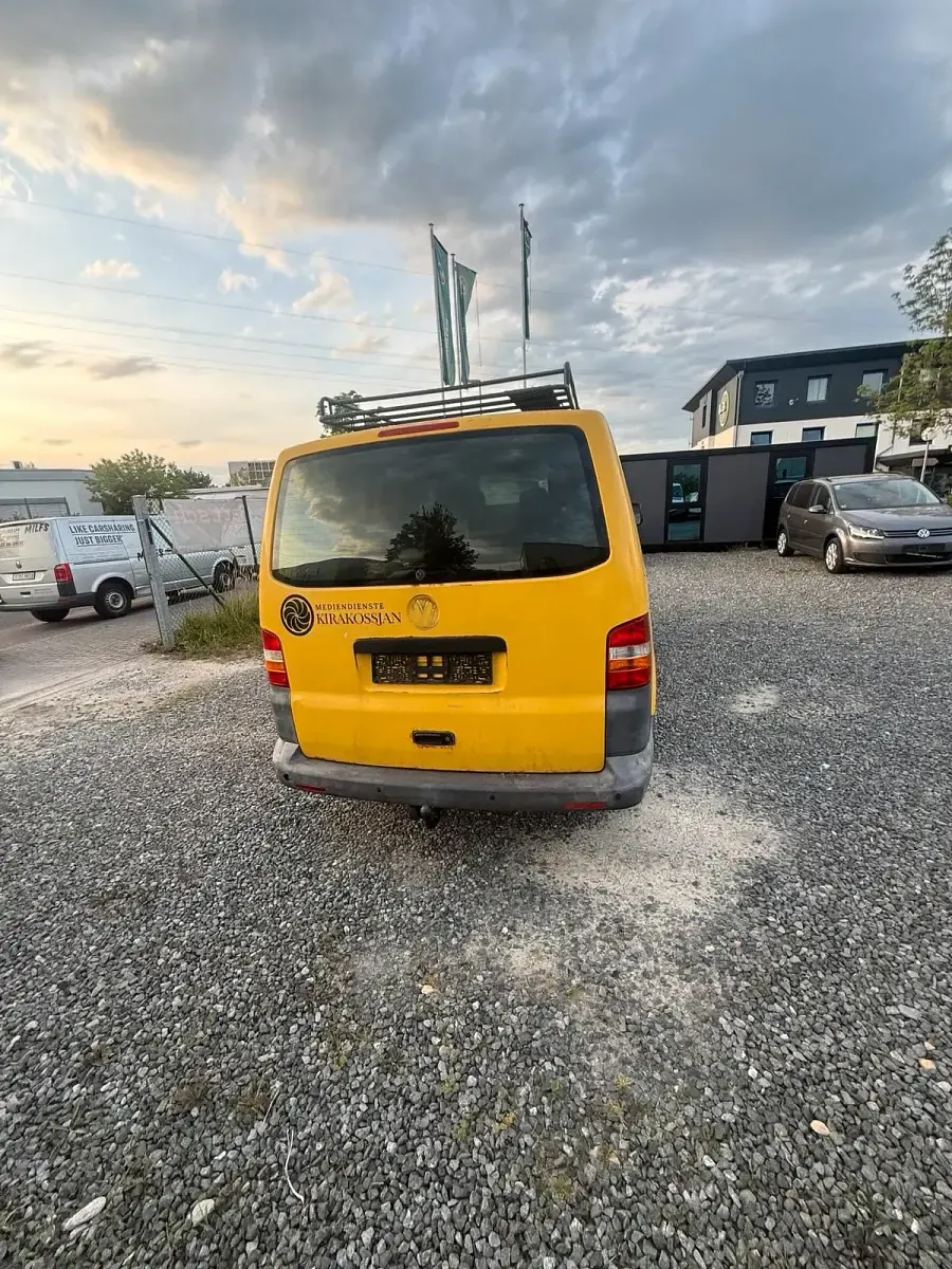 Gebraucht VW T5 2004 Gelb Van