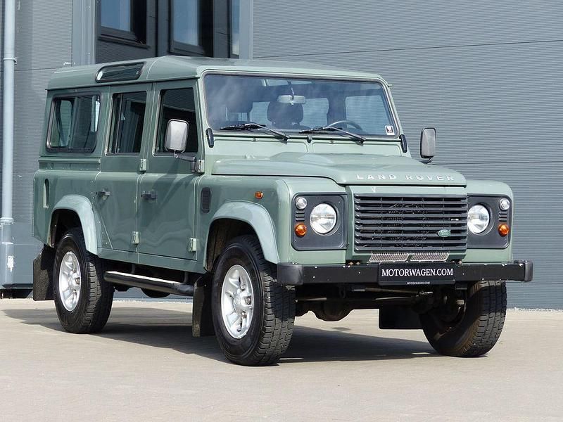Grün Gebraucht 2014 Land Rover Defender SUV | 59.500 € (Fairer Preis) - Bild 1/4