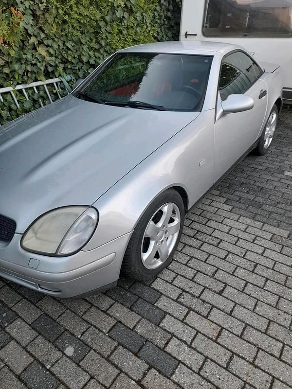 Silber Gebraucht 1997 Mercedes SLK230 Cabrio | 2.600 € (Guter Preis) - Bild 1/4
