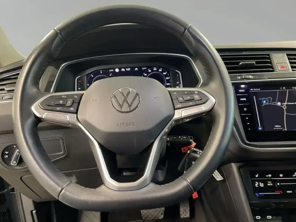 Gebraucht VW Tiguan Elegance 200 PS (147 kW) 2023 Schwarz SUV