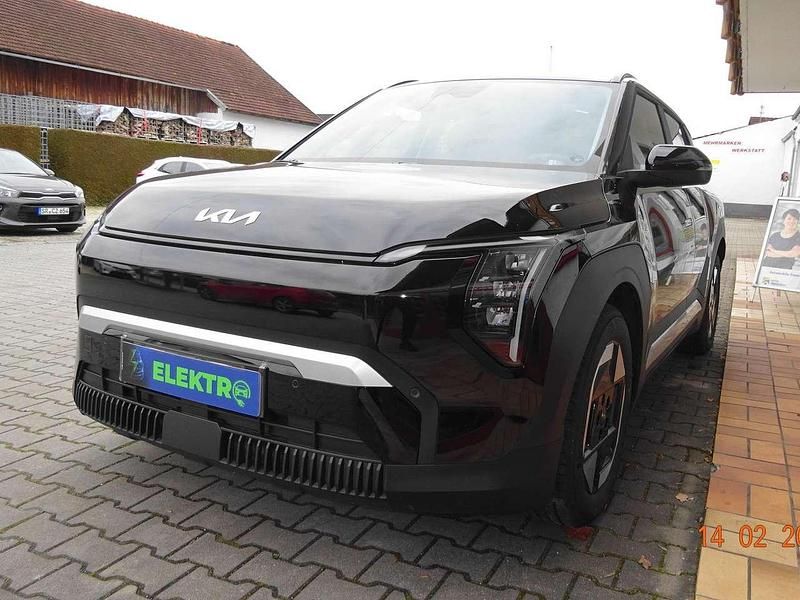 Neu Kia EV3 Air 150 kW (204 PS) 2025 Auroraschwarz SUV