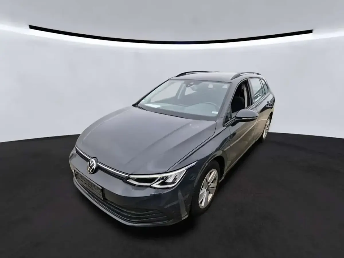 Gebraucht VW Golf VIII 116 PS (85 kW) 2023 Grau Limousine