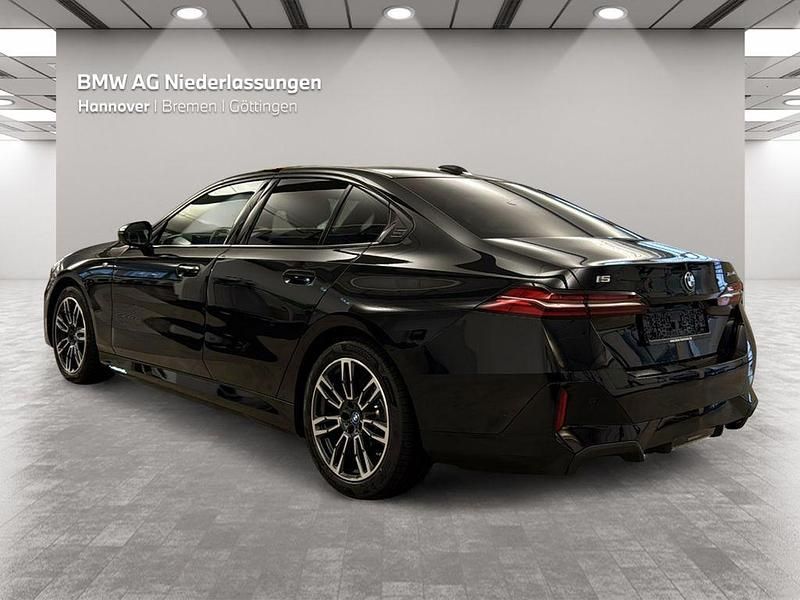 Gebraucht BMW i5 M Sport 289 kW (394 PS) 2024 Schwarz Limousine