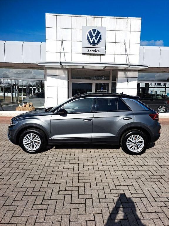 Gebraucht VW T-Roc Life 110 PS (80 kW) 2023 Grau SUV