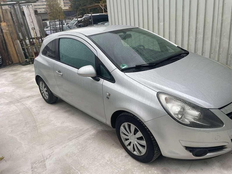 Gebraucht Opel Corsa Edition 87 PS (63 kW) 2010 Limousine