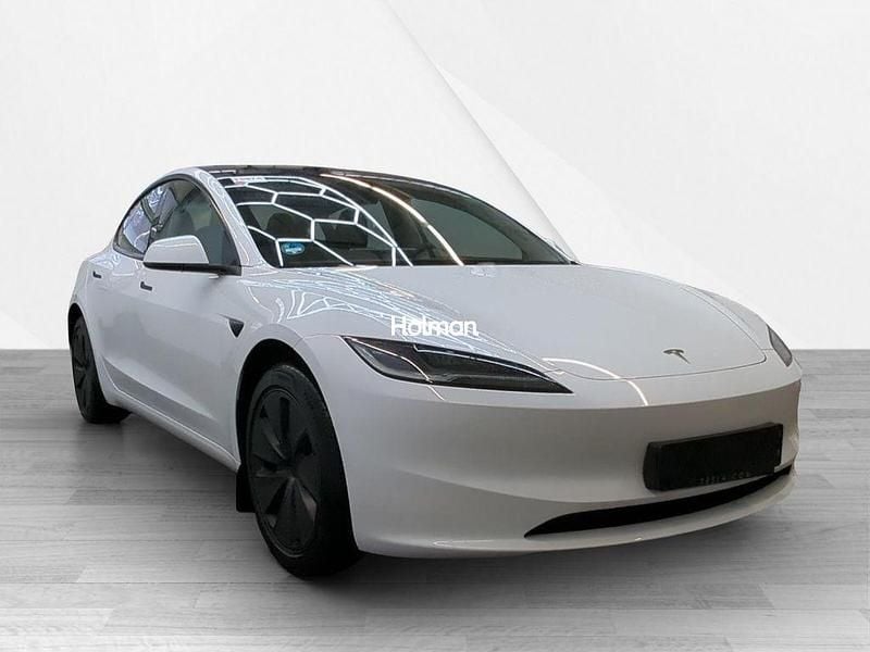 Gebraucht Tesla Model 3 Standard Range 208 kW (283 PS) 2025 Weiß Limousine