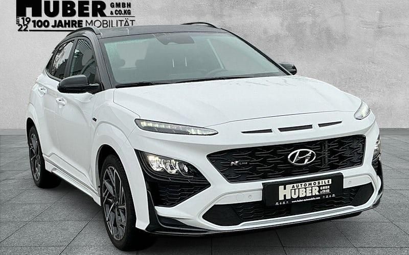 Gebraucht Hyundai Kona N Line 120 PS (88 kW) 2021 Schwarz metallic SUV