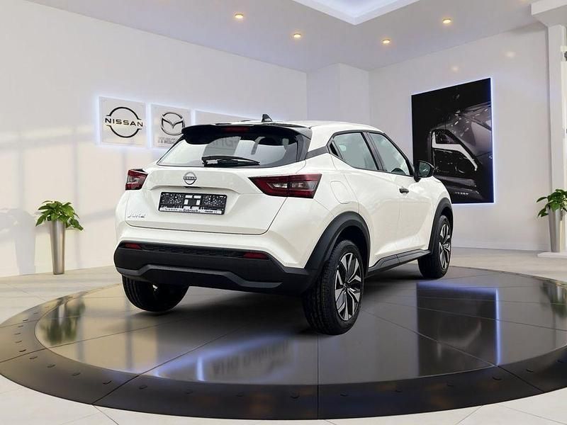 Neu Nissan Juke Acenta 114 PS (83 kW) 2025 Weiß SUV