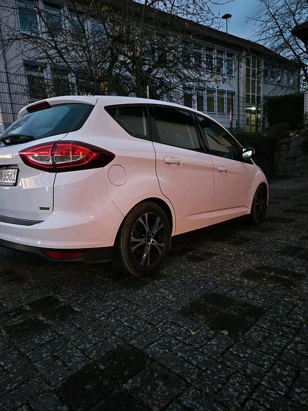 Weiß Gebraucht 2016 Ford C-MAX Van / Kleinbus | 5.750 € (Fairer Preis) - Bild 1/4