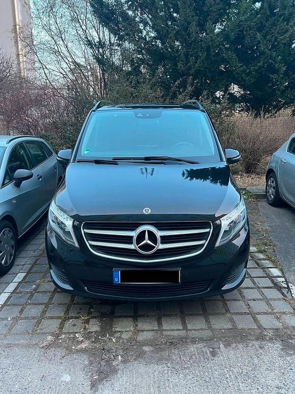 Gebraucht Mercedes B220 177 PS (130 kW) 2017 Schwarz Van / Kleinbus