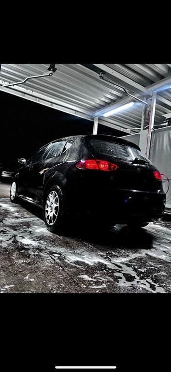 Gebraucht Seat Leon Reference 125 PS (91 kW) 2010 Schwarz Kleinwagen