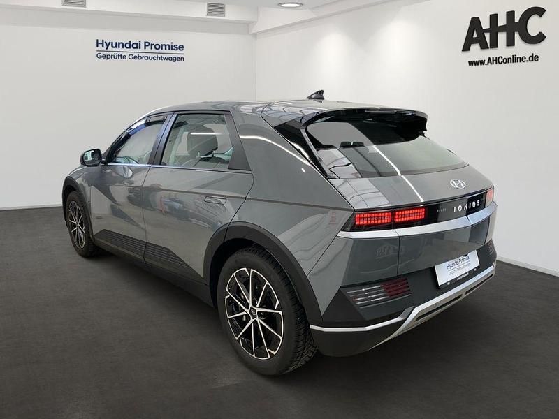Gebraucht Hyundai Ioniq 125 kW (170 PS) 2023 Galactic grey / met Kleinwagen