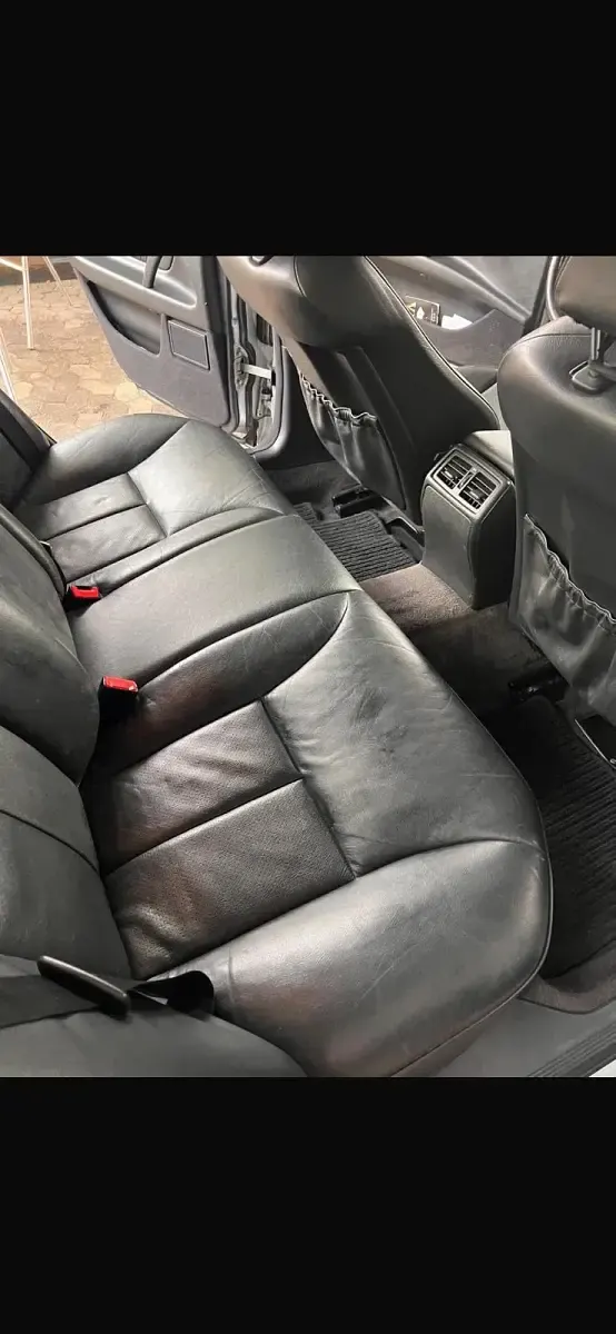 Gebraucht Mercedes E280 204 PS (150 kW) 2000 Silber Limousine