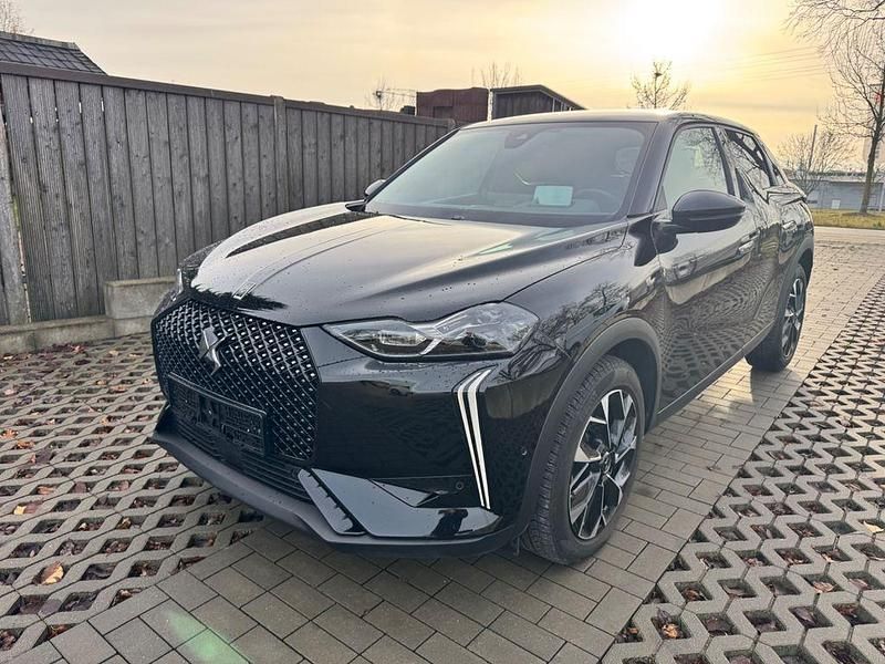 Schwarz Gebraucht 2024 DS Automobiles DS3 SUV | 21.200 € (Guter Preis) - Bild 1/4
