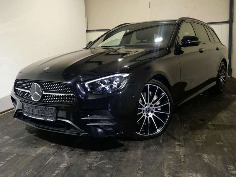 Obsidianschwarz metalliclack Gebraucht 2022 Mercedes E400 AMG line Kombi | 46.450 € (Guter Preis) - Bild 1/4