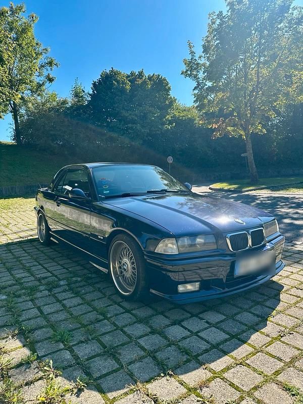 Blau Gebraucht 1997 BMW 328 Cabriolet M Sport Cabrio | 14.500 € (Teuer) - Bild 1/4