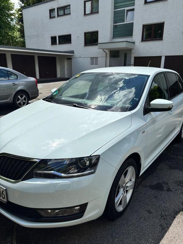 Weiß Gebraucht 2017 Skoda Rapid Ambition Limousine | 10.200 € (Guter Preis) - Bild 1/4
