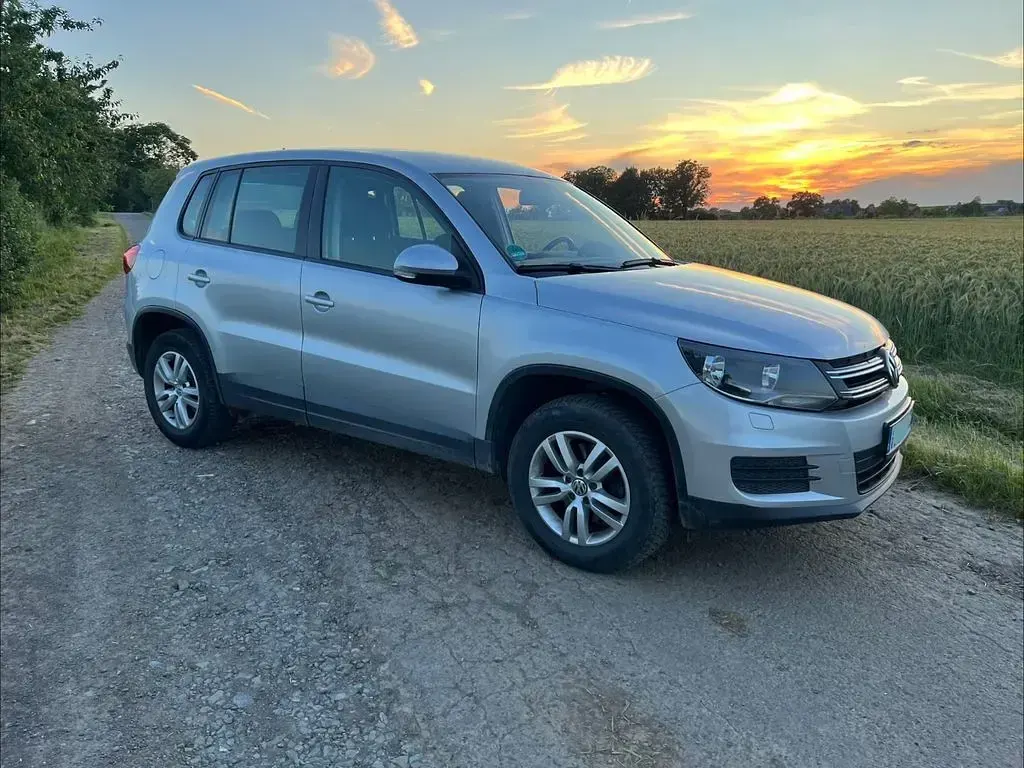 Gebraucht VW Tiguan 122 PS (89 kW) 2011 Silber SUV