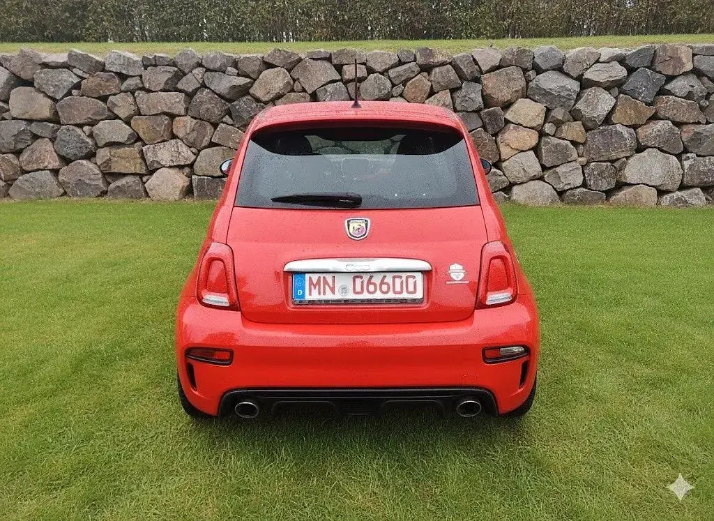 Gebraucht Abarth 595 Basis 145 PS (106 kW) 2017 Rot Kleinwagen