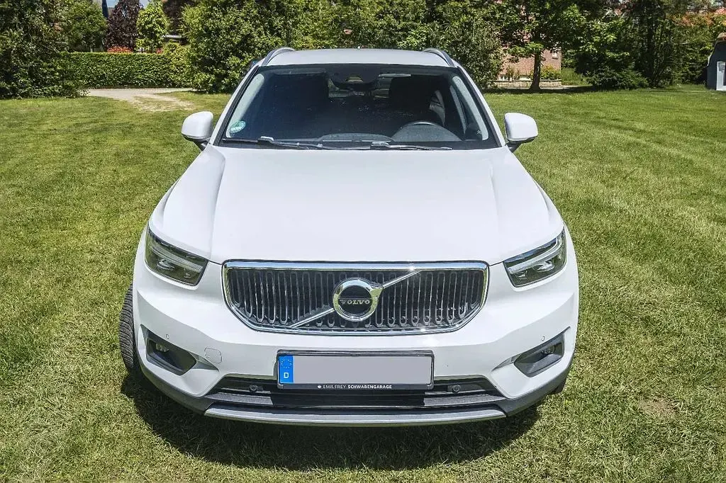 Usata Volvo XC40 Momentum 190 CV (139 kW) 2018 Bianco SUV