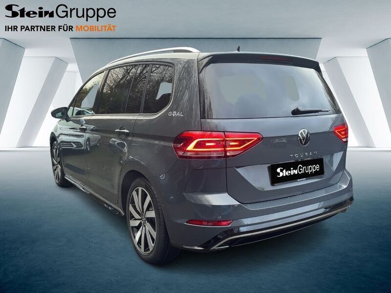 Gebraucht VW Touran Comfortline 150 PS (110 kW) 2024 Grau Van / Kleinbus