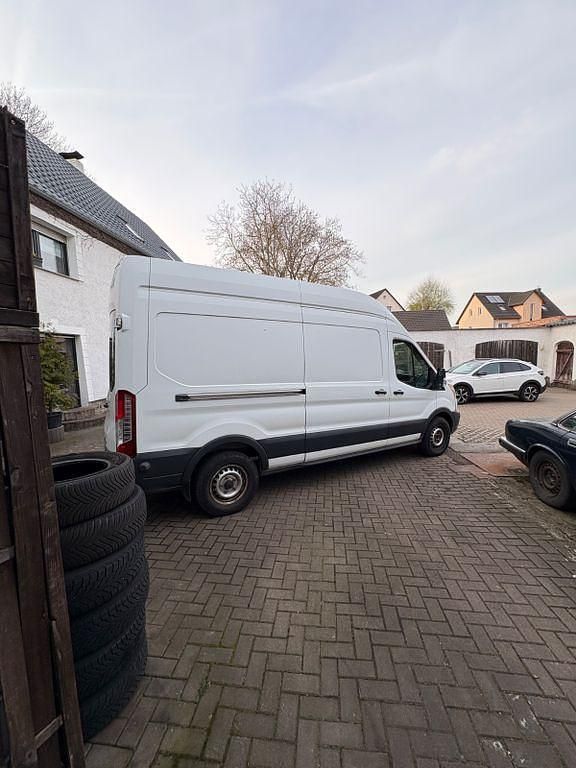 Second-hand Ford Transit 155 CP (114 kW) 2014 Alb Monovolum