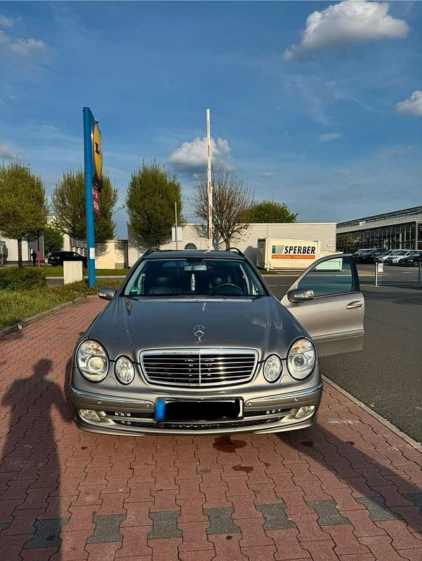 Brugt Mercedes E320 224 HK (164 kW) 2003 Sølv Stationcar