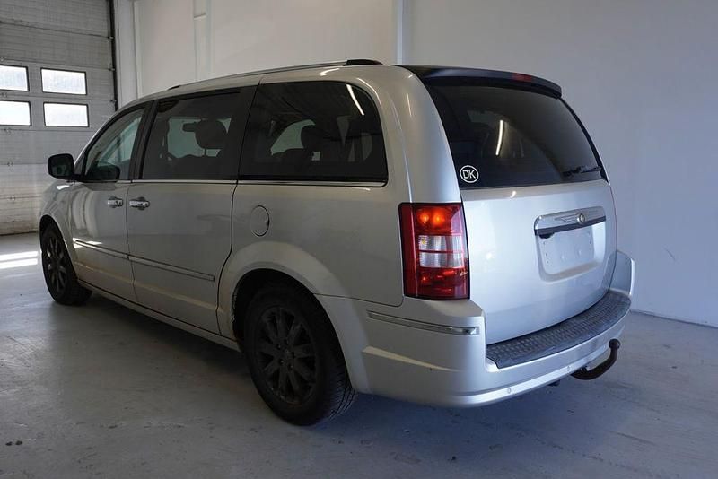 Gebraucht Chrysler Grand Voyager Limited 193 PS (141 kW) 2009 Silber Van / Kleinbus
